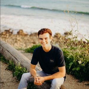 Meet your Posher, Devin